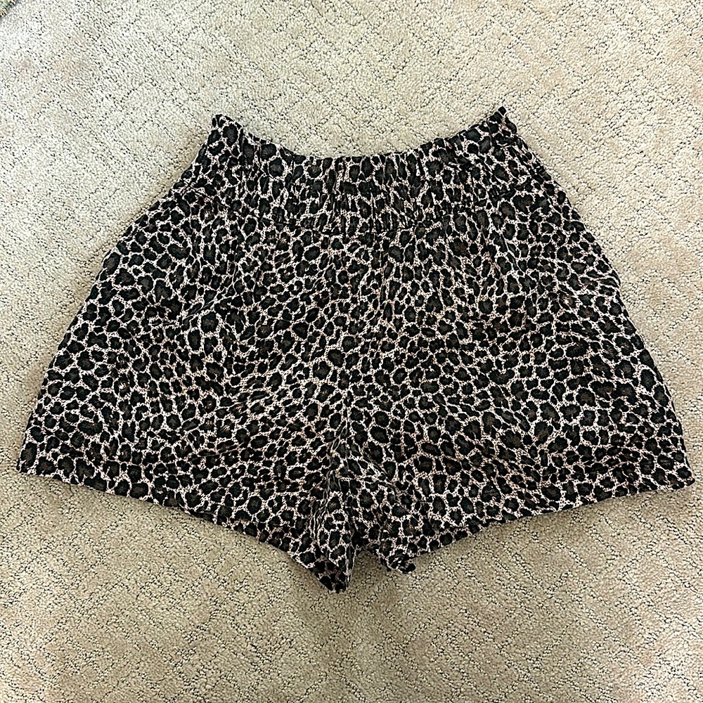 express shorts with elastic waist band, cheetah print, size small